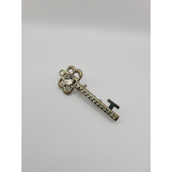 Vintage Rhinestone Key Brooch Gold Tone Skeleton Key Pin Crystals Elegant - Picture 8 of 11